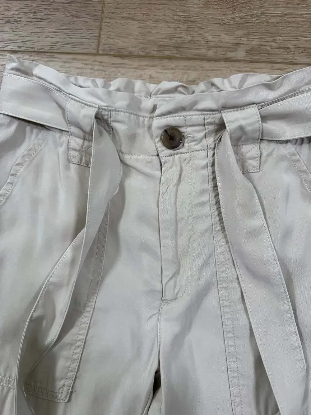 Banana Republic High Rise Paperbag Utility Pants Cream Lyocell Cropped Size 2